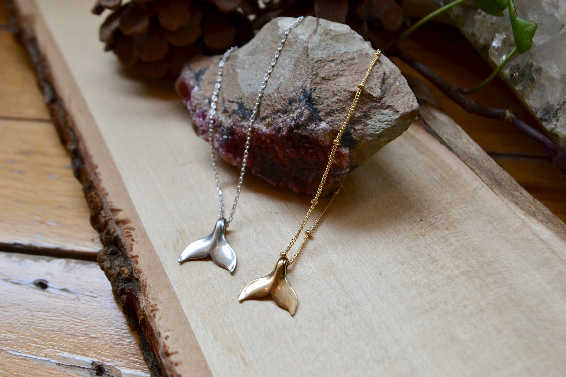 Whale tale necklace