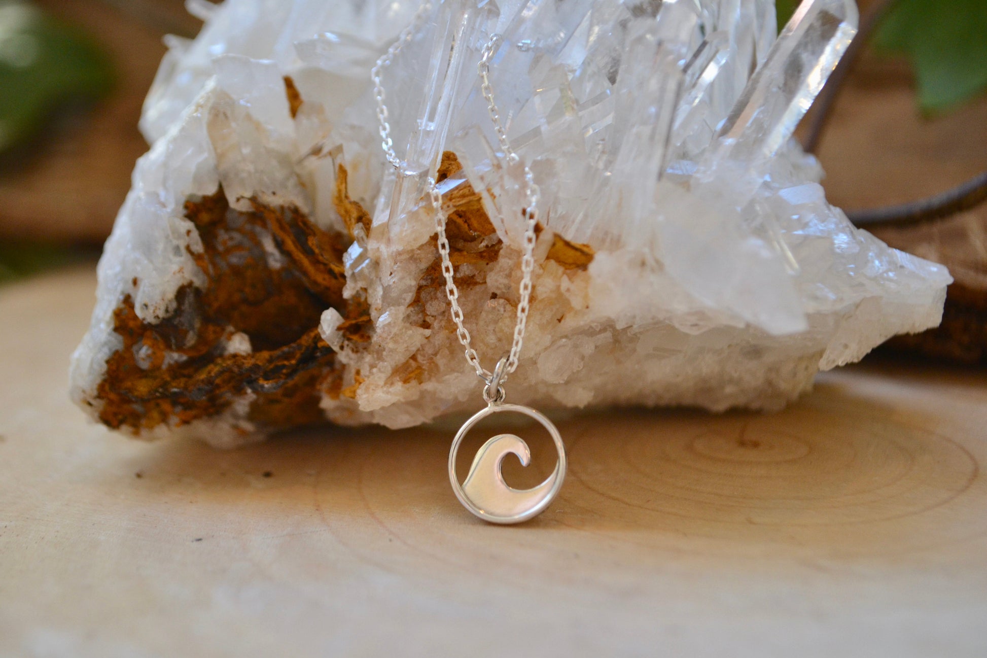 Petite wave necklace
