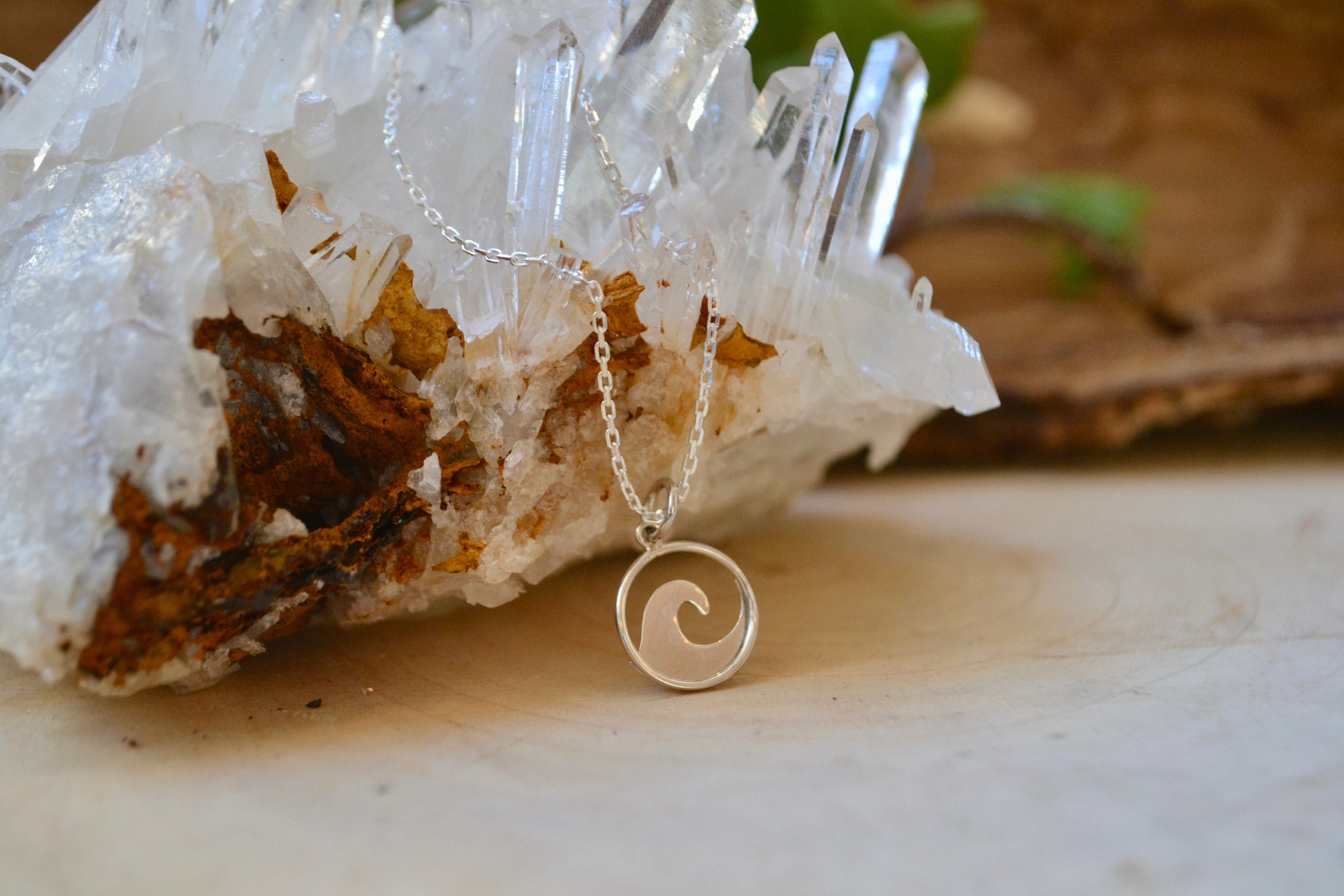 Petite wave necklace