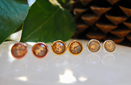 Grey resin stud earrings